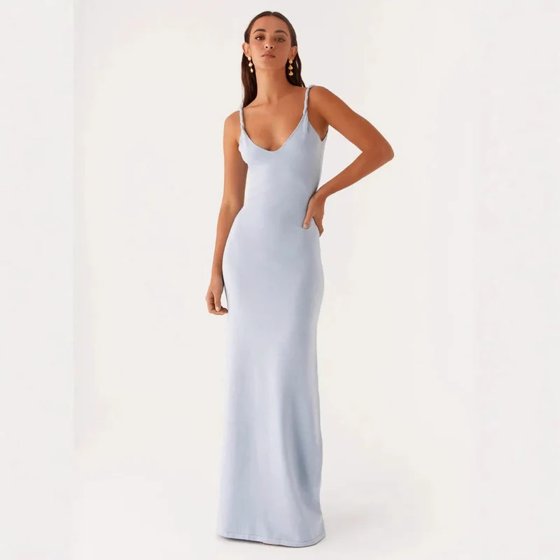 Damen Elegantes Maxirockkleid mit tiefem V-Ausschnitt und feinen Trägern