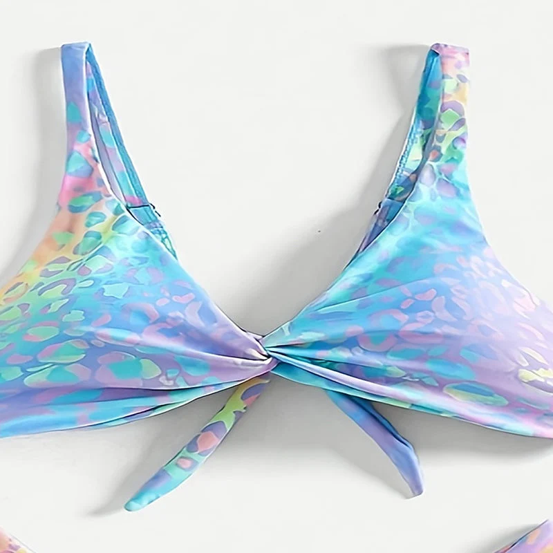 Damen Triangle-Bikini mit modernem Leopardenmuster und verspieltem Knoten