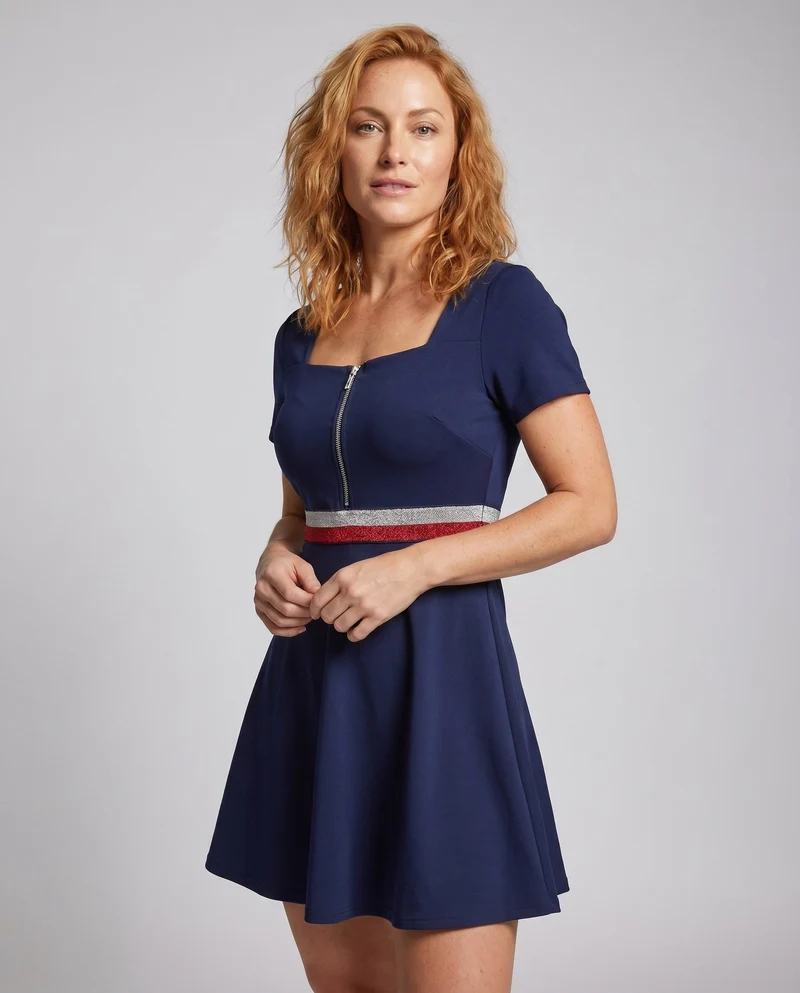Damen Freizeitkleid mit Reißverschluss und sportlichem Design