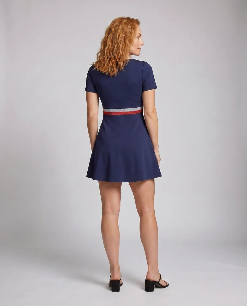 Damen Freizeitkleid mit Reißverschluss und sportlichem Design