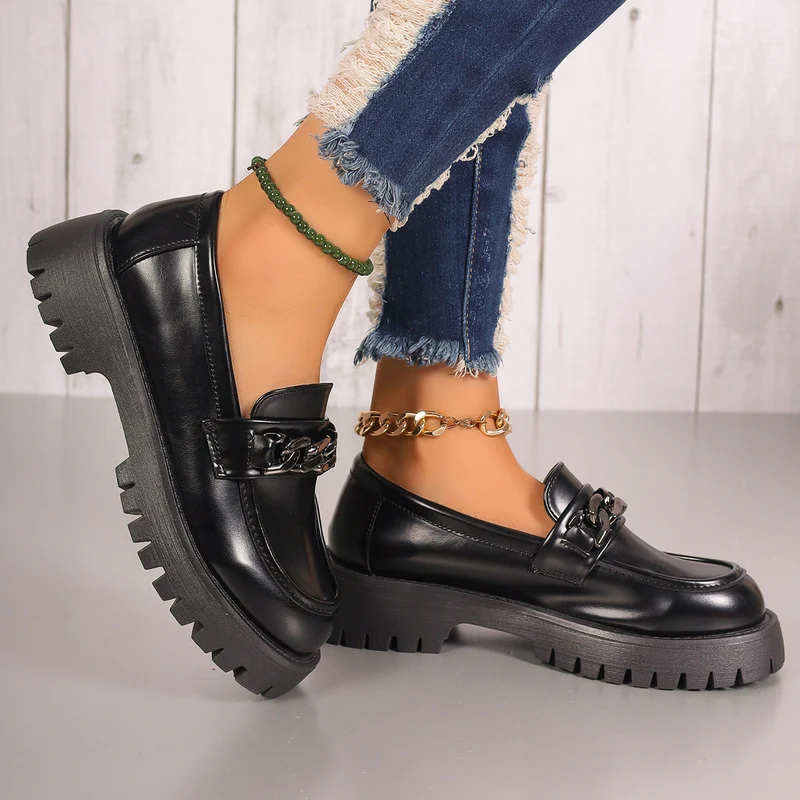 Damen Modische Loafers mit Kettenverzierung und robustem Profil Nord Taschen