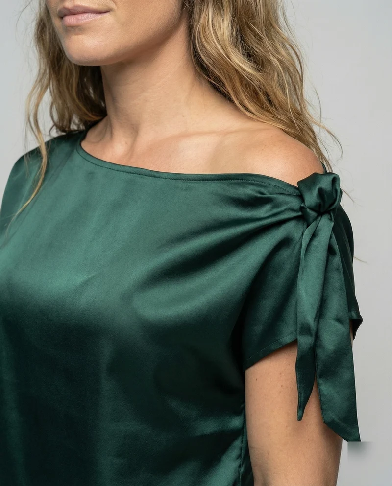 Damen Taillierte Schulterfreie Satin Bluse