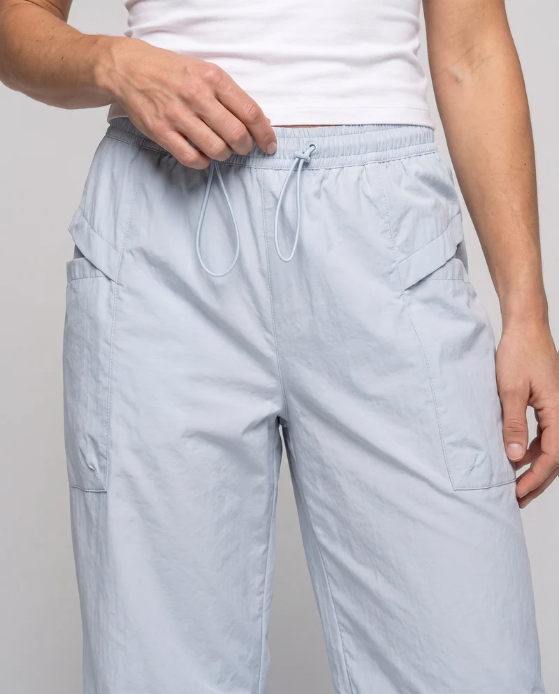 Damen leichte Cargo-Hose mit verstellbarem Bund und praktischen Taschen