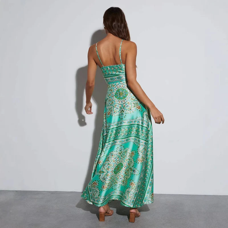 Damen Maxikleid mit verspielt floralem Design und schwingendem Rock Nord Taschen