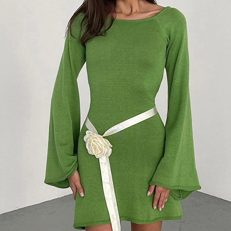 Damen elegantes Strickkleid mit weitem Ärmel und figurbetonter Silhouette