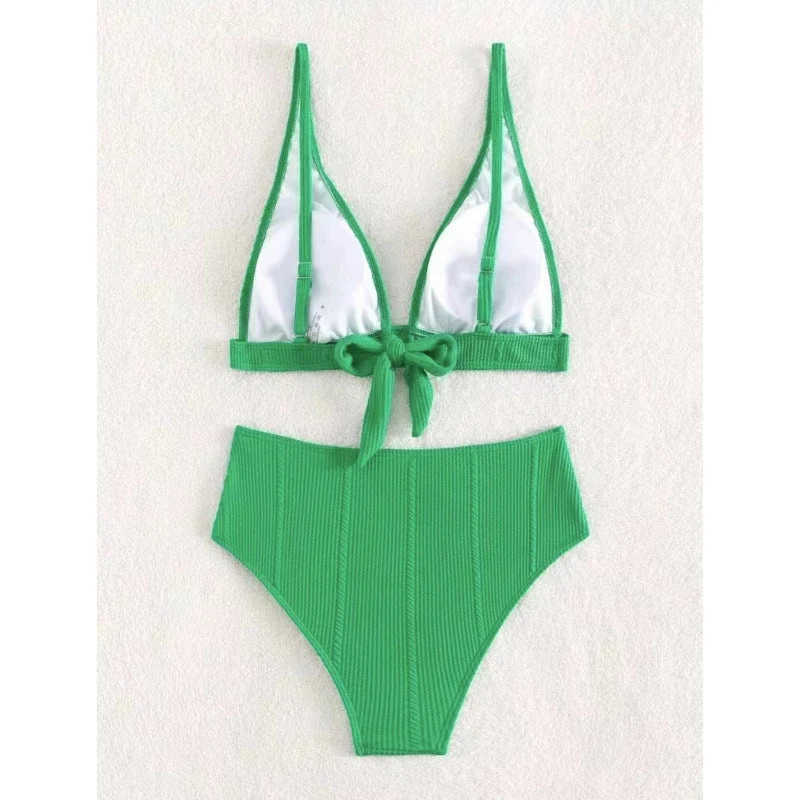 Damen Hochgeschnittener Bikini mit elegantem V-Ausschnitt und geripptem Design Nord Taschen