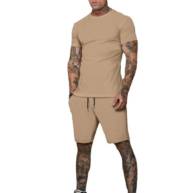 Herren Sportliches Kurzarm- und Shorts-Set mit kontrastierenden Details