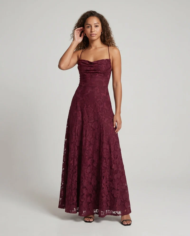 Damen Elegantes Maxikleid mit hochgeschlossenem Bustier und floralem Muster