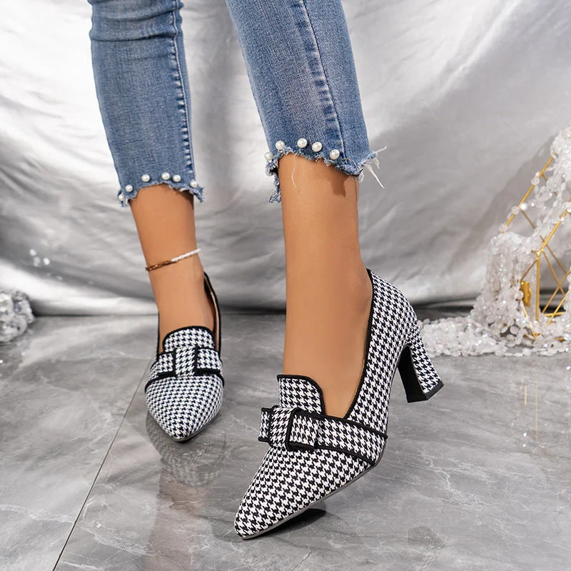 Damen elegante Pumps mit ausgefallenem Karomuster und modischem Schleifendesign