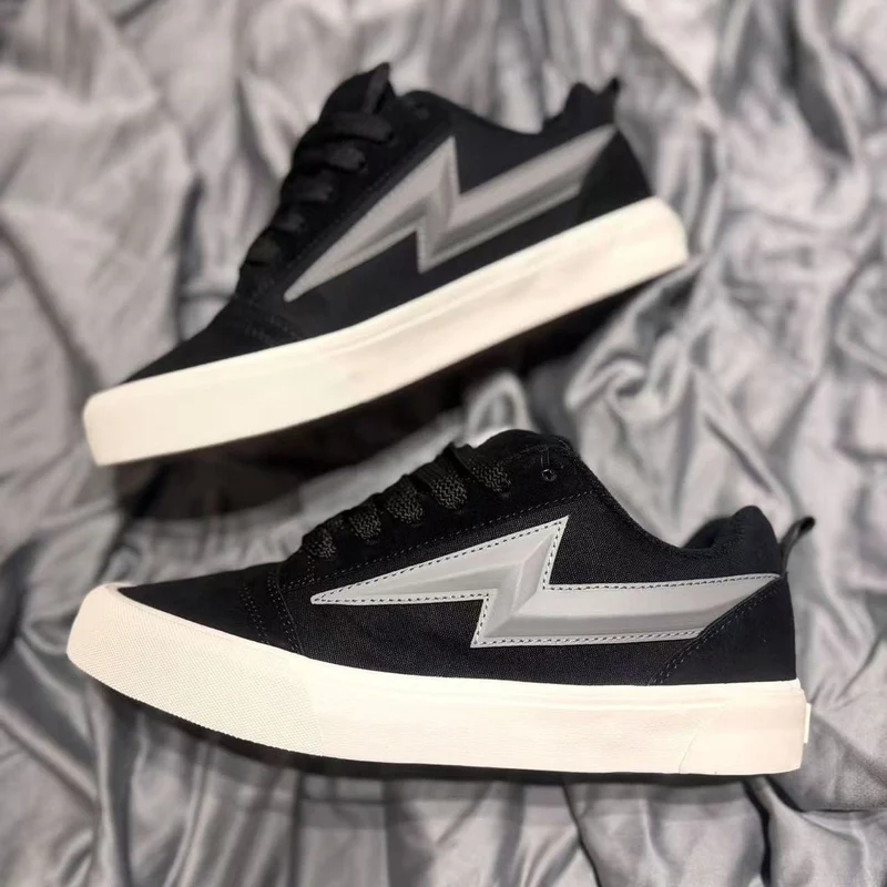 Damen Sportliche Sneakers mit dynamischem Blitzdesign