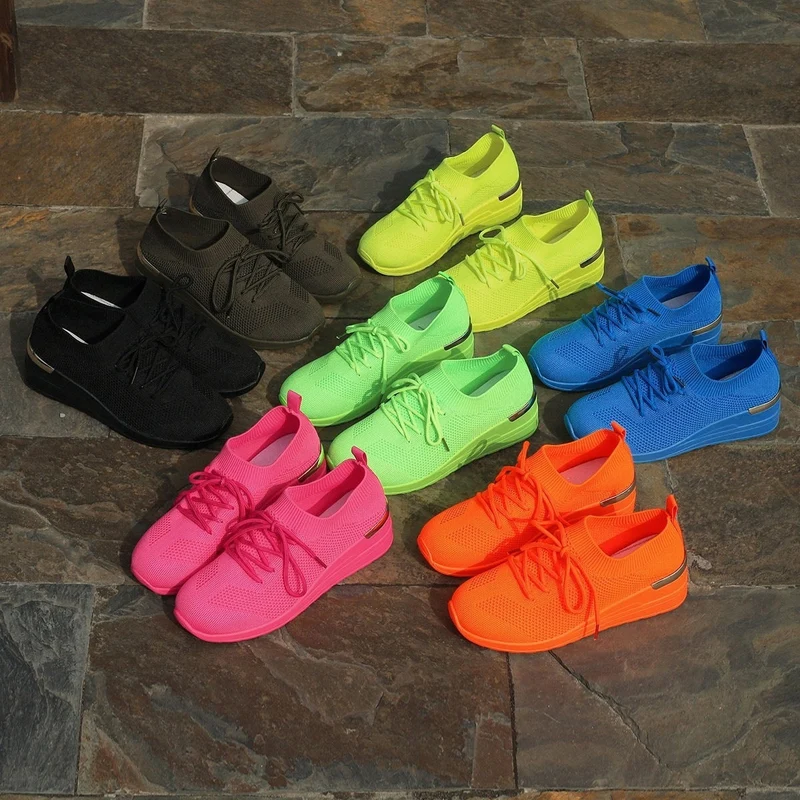 Damen Sportliche Sneaker mit innovativem Strickdesign