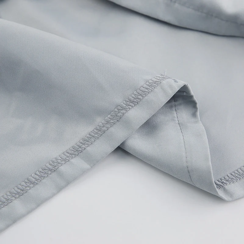 Viktorianisch Inspirierte Bluse mit Hohem Kragen
