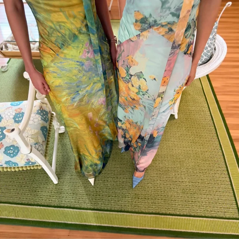 Damen Langes Kleid mit floralem Design und hochgeschlossenem Kragen Nord Taschen