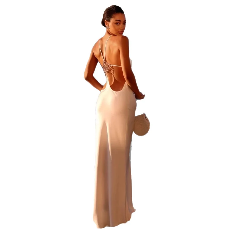 Damen elegantes Maxikleid mit raffiniertem Rückenausschnitt und schimmerndem Material Nord Taschen