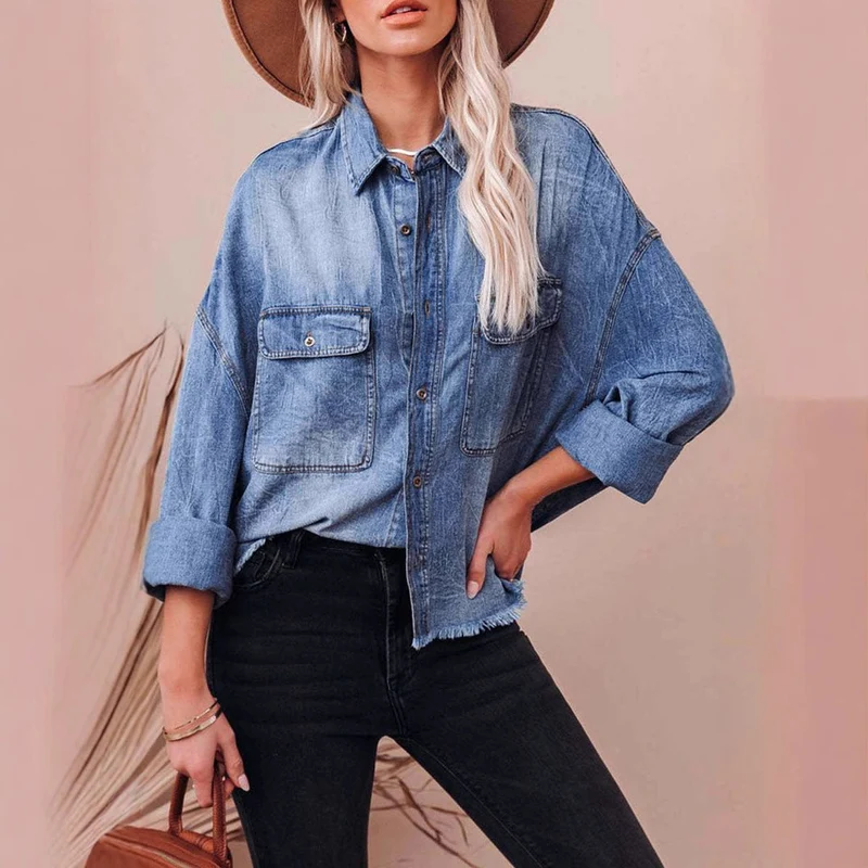 Damen Oversized Jeanshemd mit praktischen Brusttaschen und lässigem Schnitt
