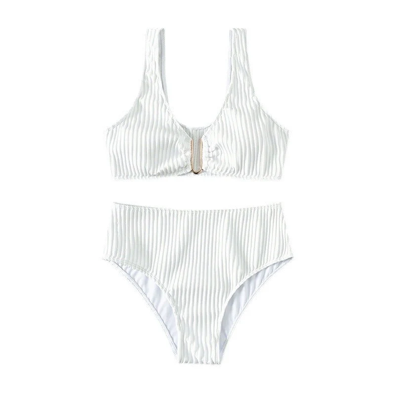 Damen Hochgeschnittener Bikini mit elegantem Rippendesign und moderner Schnalle