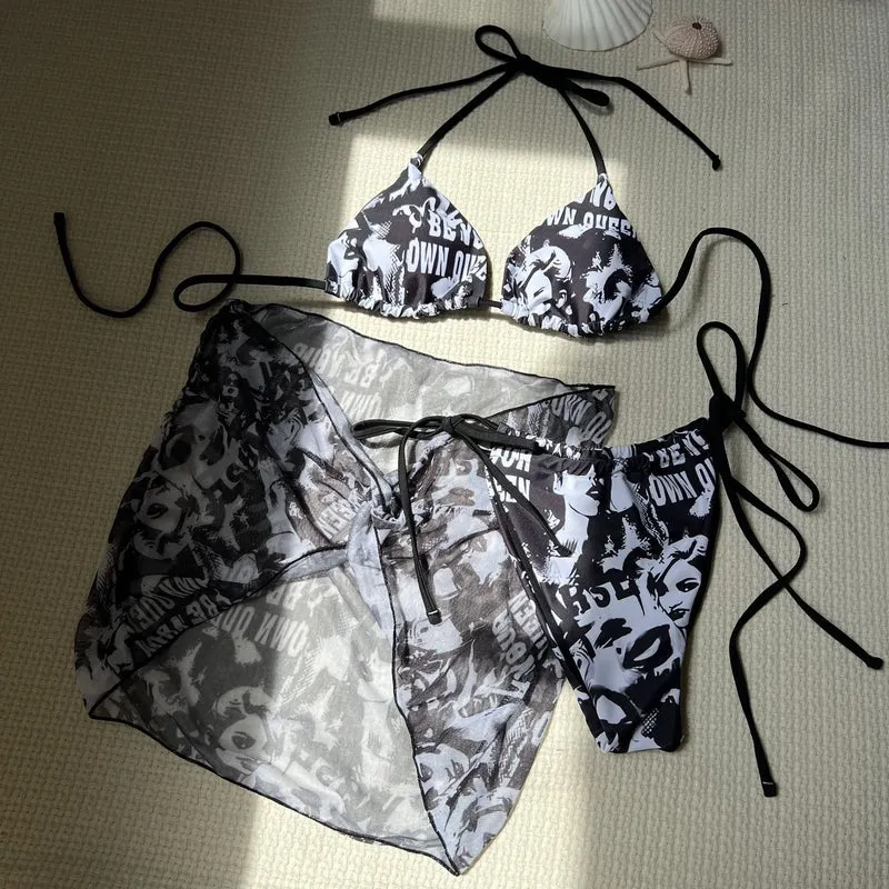 Damen Bikini-Set mit transparentem Rock und trendigem Grafikdruck