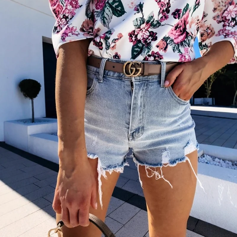 Damen Denim-Shorts mit fransigen Säumen Nord Taschen