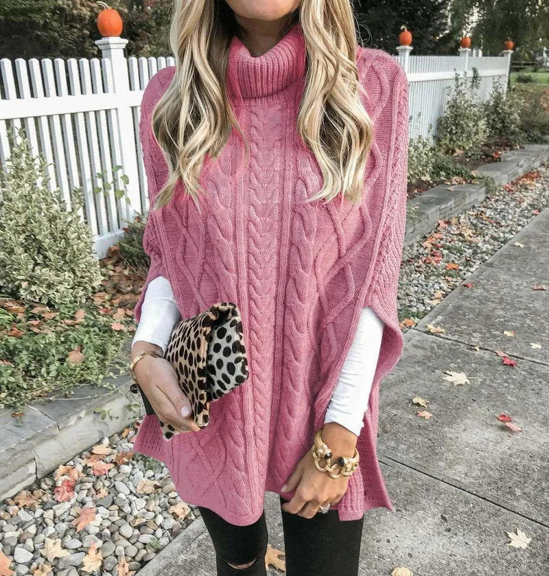 Damen Strickponcho mit hohem Kragen und aufwendigem Zopfmuster