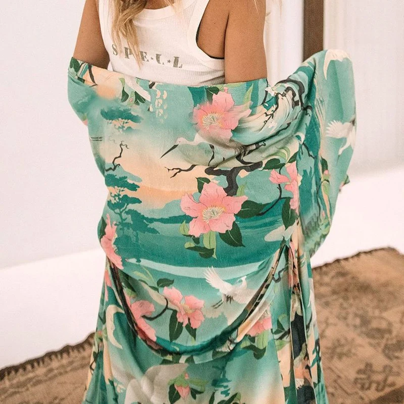 Damen eleganter Kimono mit floralem Design und weitem Schnitt Nord Taschen
