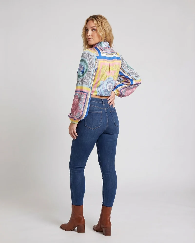 Damen cropped Knopfhimmel-Bluse mit übergroßen Ärmeln und modischem Knoten
