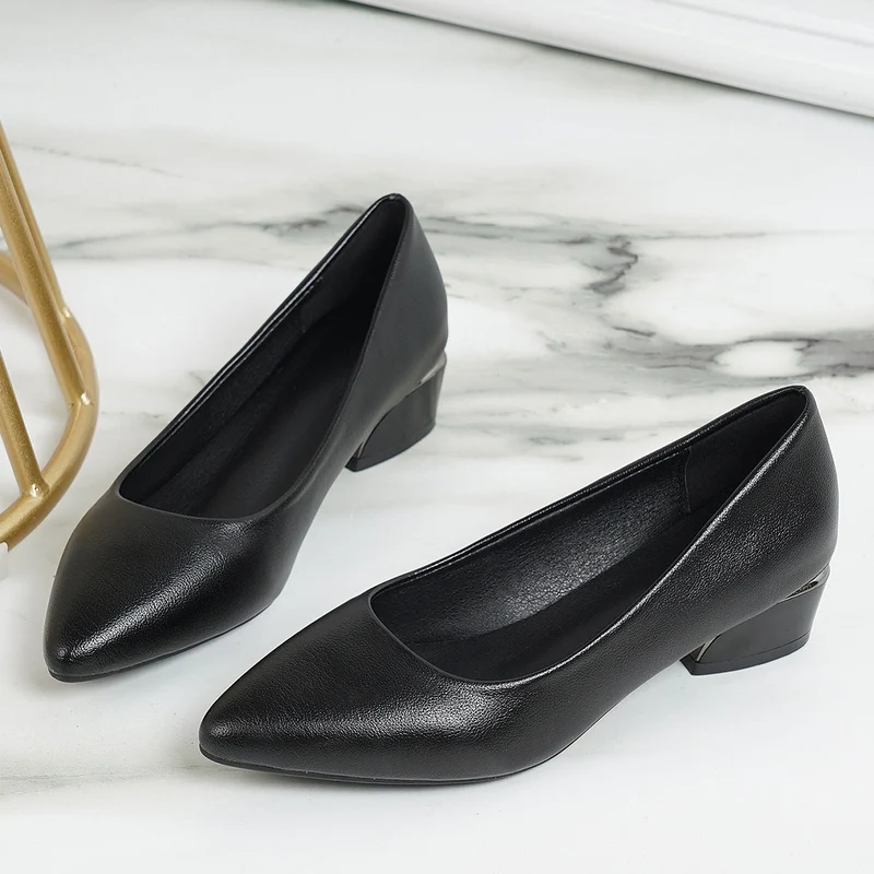 Damen elegante spitze Pumps mit komfortablem Blockabsatz Nord Taschen