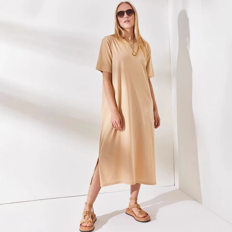 Damen schlichtes langärmliges Kleid mit seitlichen Schlitzen und komfortablem Schnitt Nord Taschen