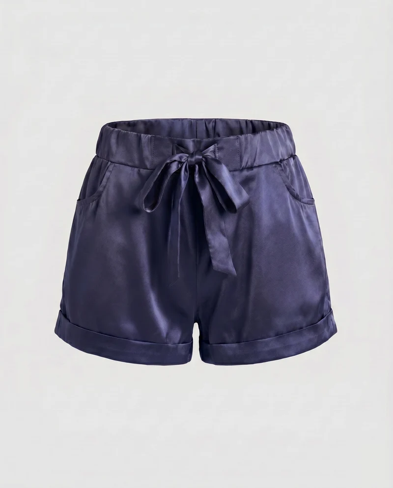 Damen elegante Satin-Shorts mit seitlichen Taschen und Bindegürtel