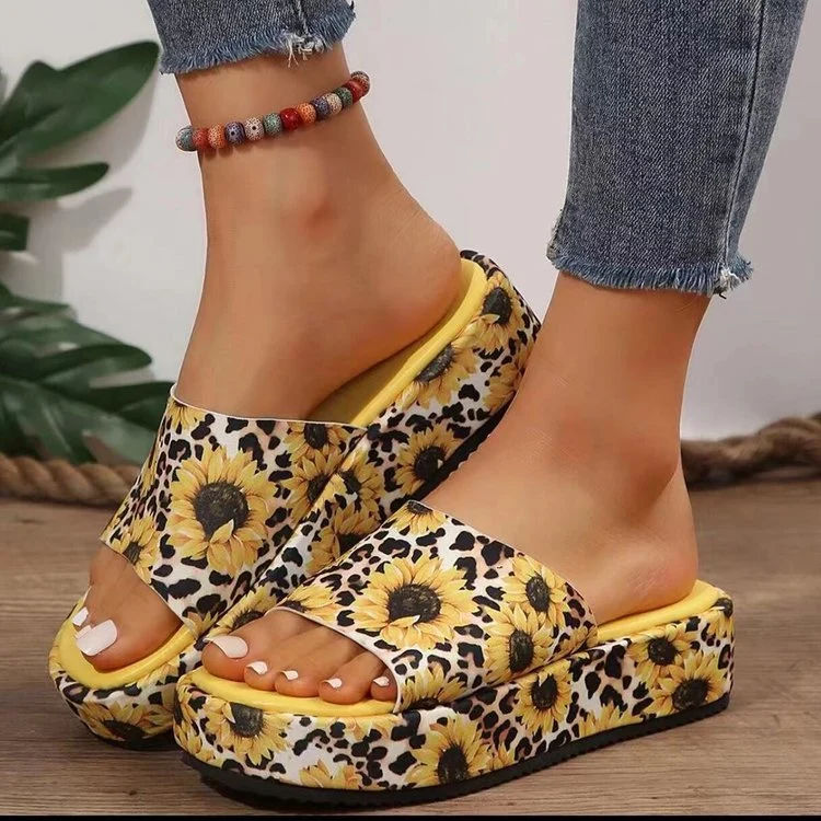 Damen Clogs mit elegantem Sonnenblumenmuster und komfortabler Plattform-Sohle Nord Taschen
