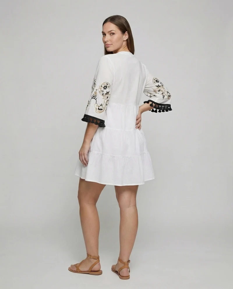 Damen nan kurz geschnittenes Tunika-Kleid mit orientalischer Stickerei, Glockenärmeln und Quastenbesatz
