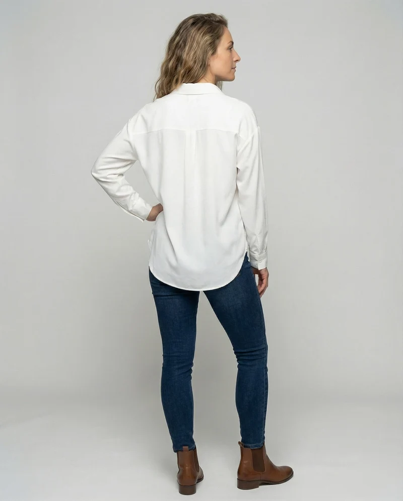 Damen nan lockere Hemdbluse mit V-Ausschnitt Hemdkragen und abgerundetem Saum Nord Taschen