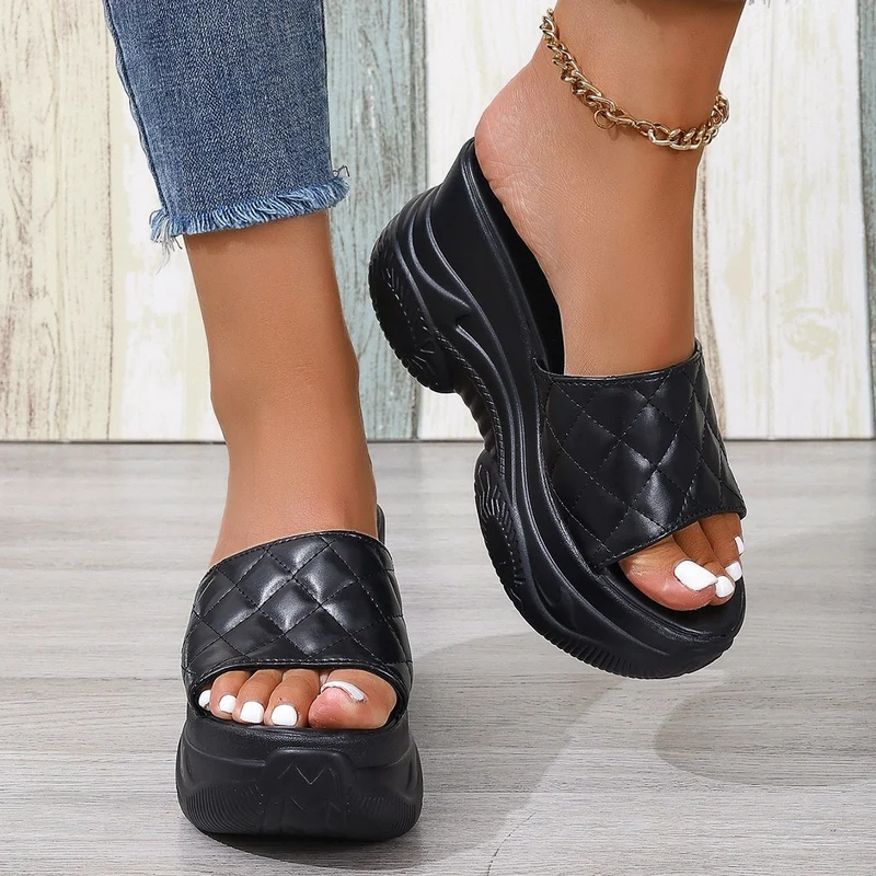 Damen Komfortable Wedge-Pantoletten mit modischem Riemendesign