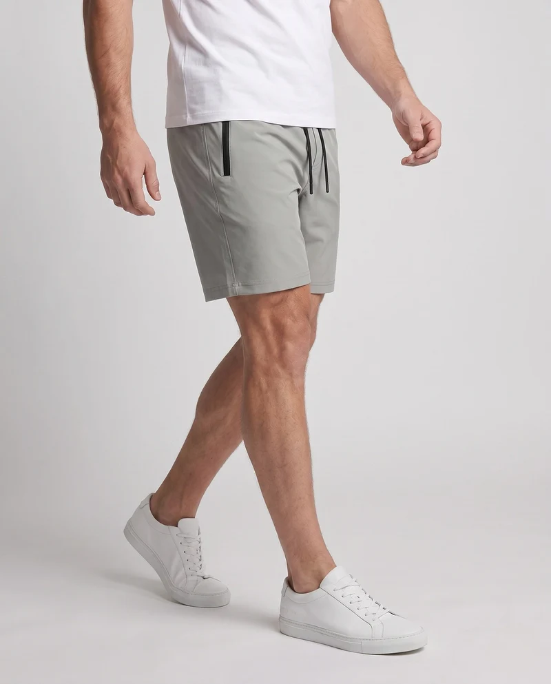 Herren sportliche Funktionsshorts mit elastischem Bund und praktischen Reißverschlusstaschen Nord Taschen