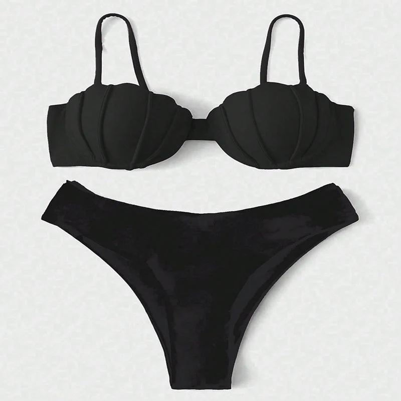 Damen Bikini-Set mit schalenförmigem Oberteil und hohem Beinausschnitt