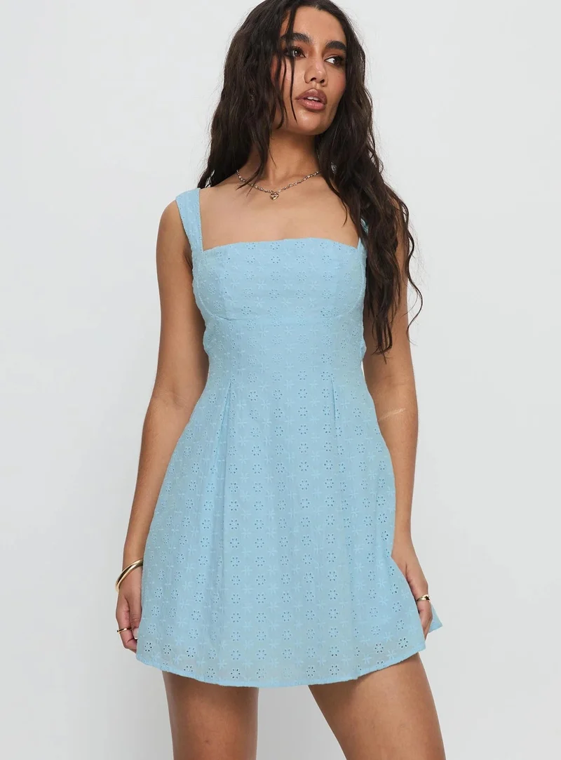 Damen Sommerliches Minikleid mit zauberhaftem Blütenmuster und verstellbaren Trägern
