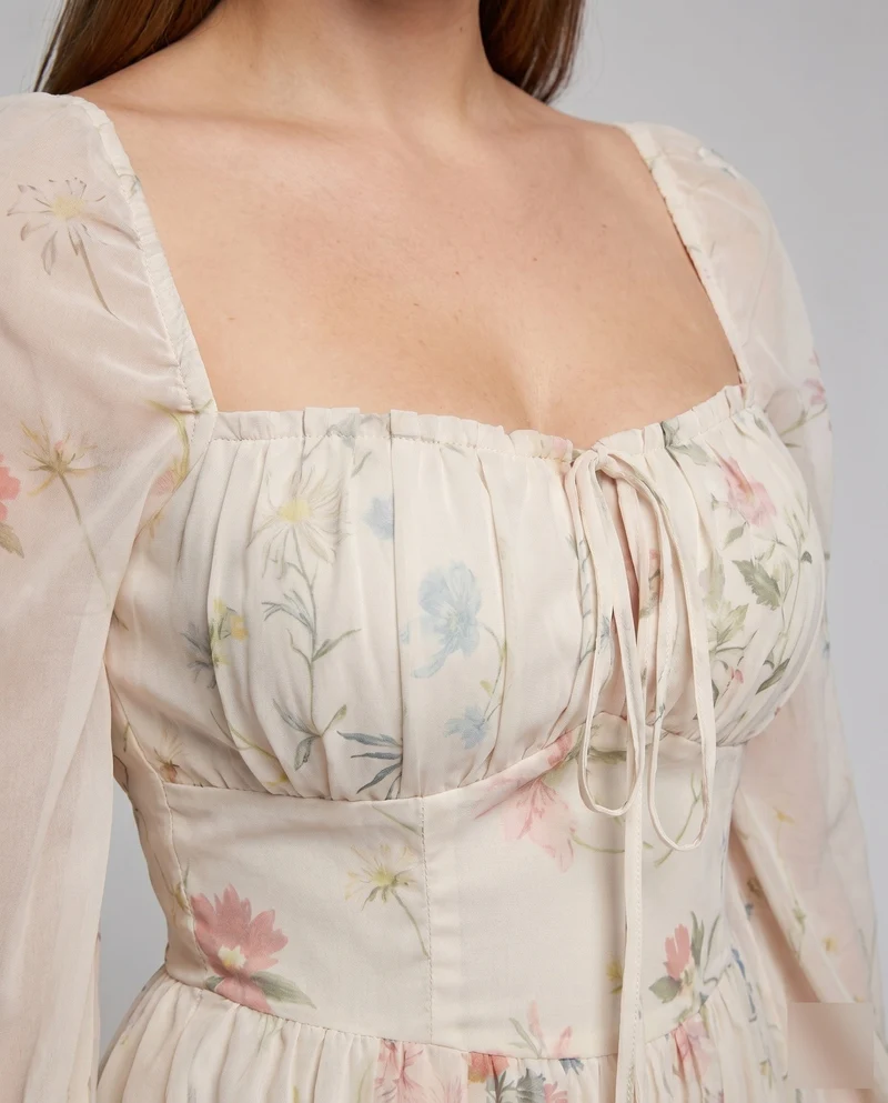 Damen Luftiges Maxikleid mit floralen Einsätzen