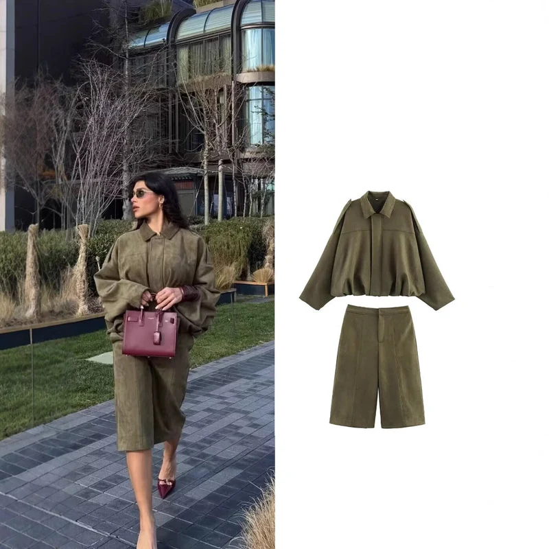 Damen weite Culotte mit eleganter Veloursstruktur und praktischen Taschen