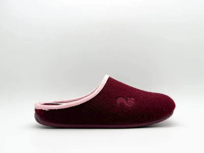 thies 1856 ® PET Piping Slipper vegan bordeaux