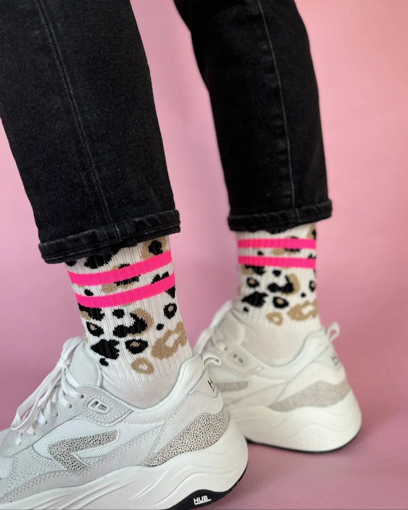 Ooley Leo allover - Neon pink