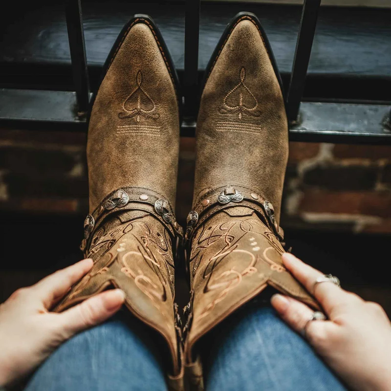 Durango Damenstiefel Crush Heartbreaker | Dämmerung bis Morgengrauen