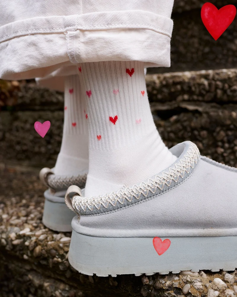 Ooley Icon - Love is everywhere