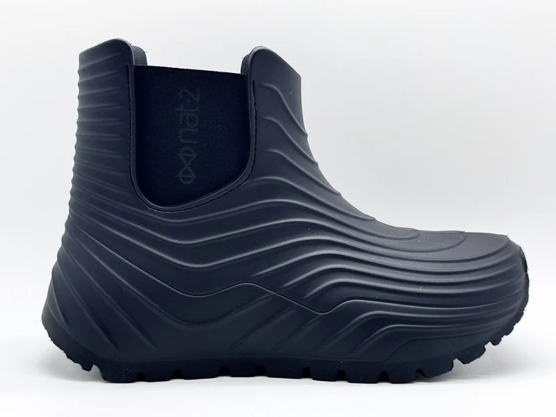nat-2™ Eco SpaceRunner Boots black Sneaker with Rainboot Function