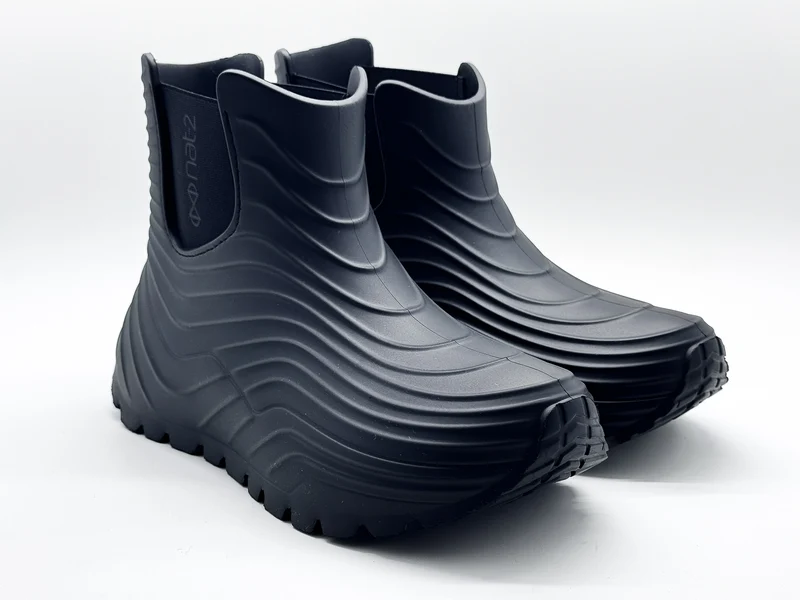 nat-2™ Eco SpaceRunner Boots black Sneaker with Rainboot Function