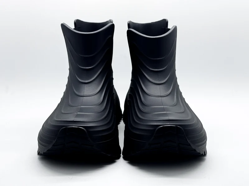 nat-2™ Eco SpaceRunner Boots black Sneaker with Rainboot Function
