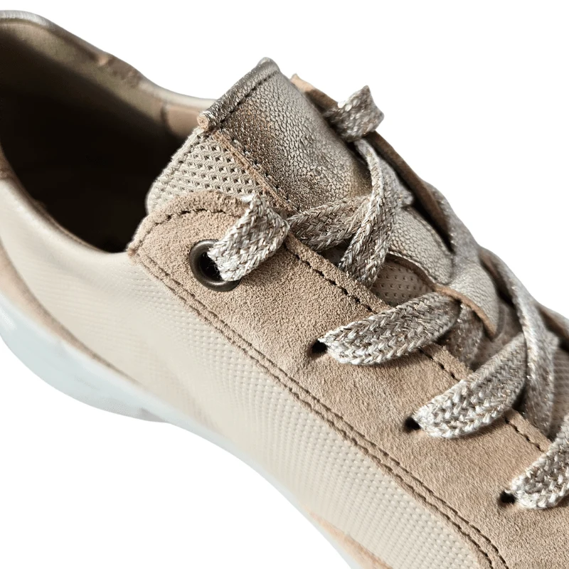 Hartjes sporty damesneaker - Beige