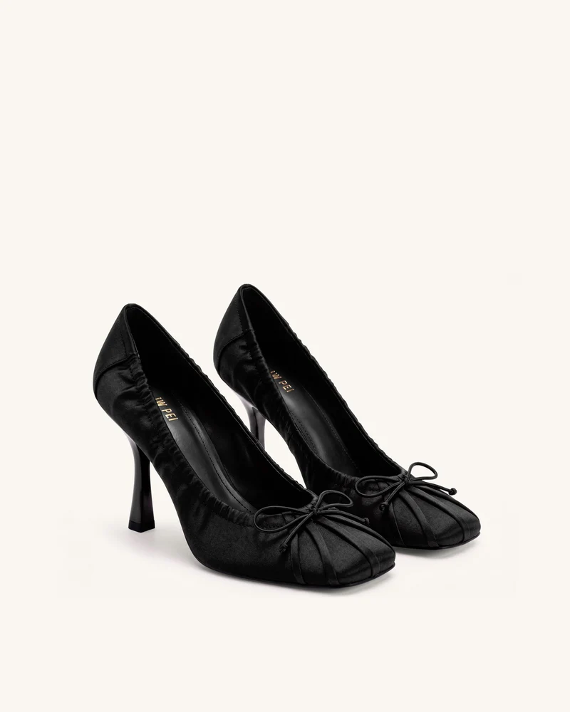 Solenne Gerüschte Pumps mit Satinschleife – Schwarz