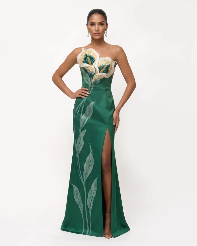 Calla Trägerloses Maxikleid Lily mit Schlitz - Smaragdgrün