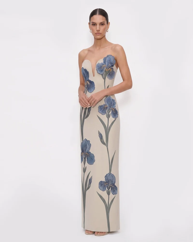 Iris Besticktes trägerloses Maxikleid mit Kerbausschnitt - Hellbeige