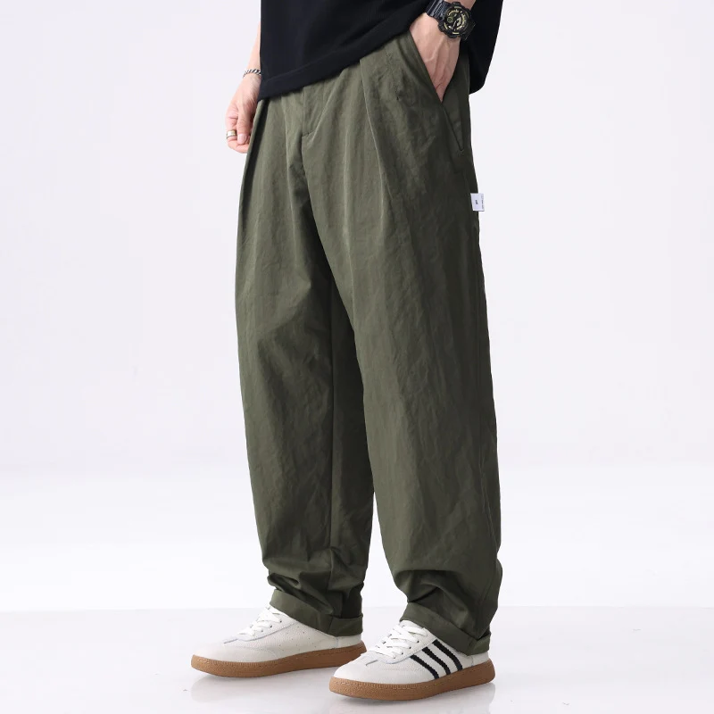 Herren Weite Baumwollmix-Cargohose mit Bundfalten und elastischem Kordelzug Nord Taschen