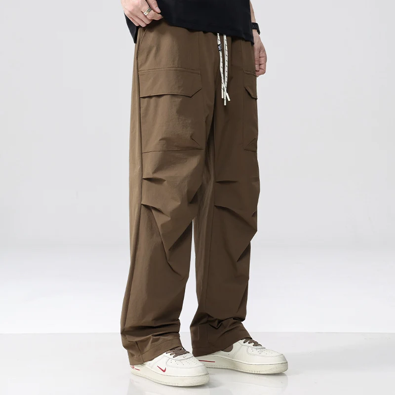 Herren Oversize-Cargohose aus leichtem Funktionsstoff mit Kordelzugbund und Mehrfachtaschen Nord Taschen